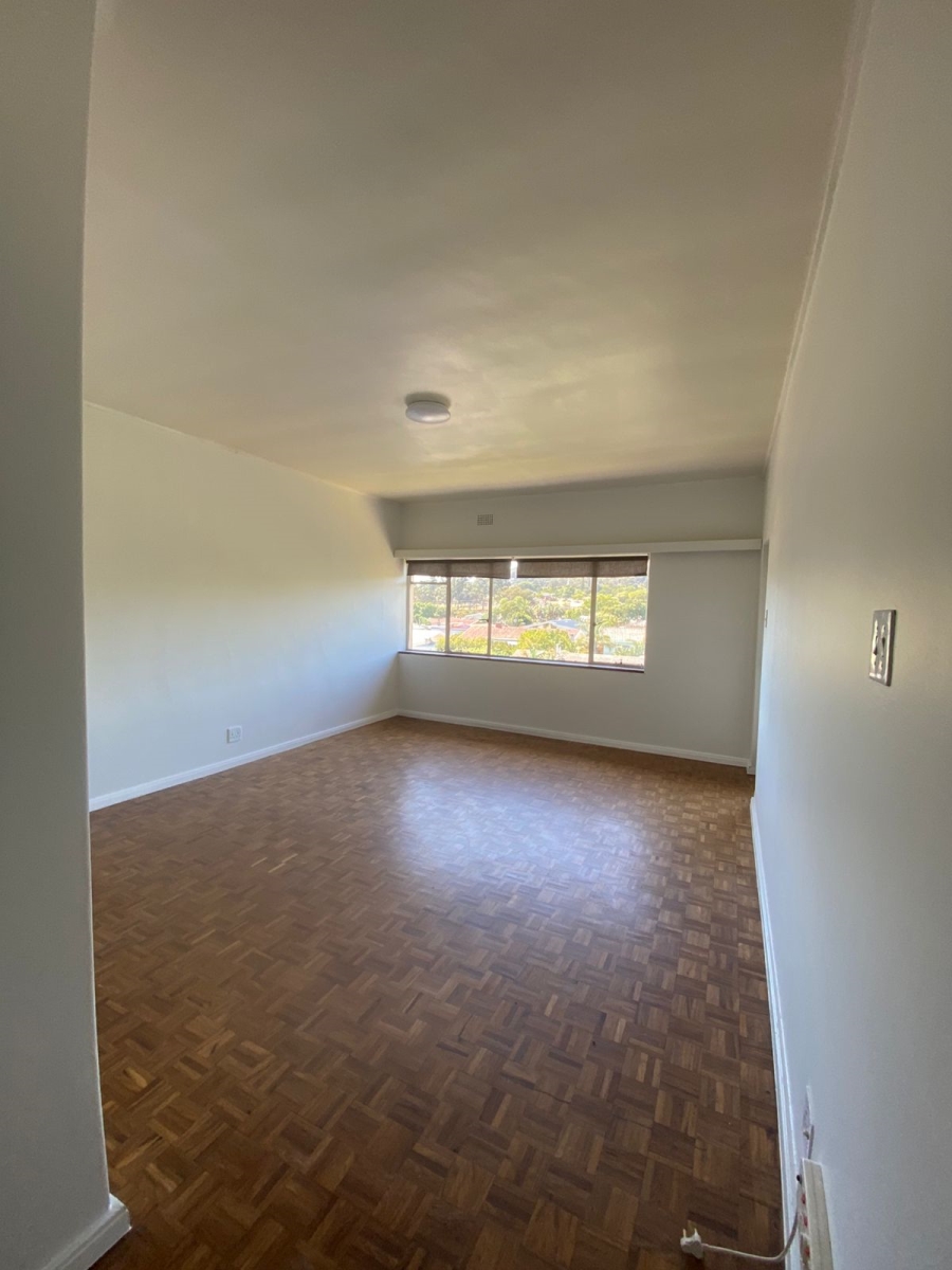 To Let 1 Bedroom Property for Rent in Oostersee Western Cape